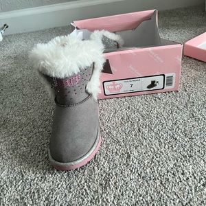 Toddler juicy couture boots